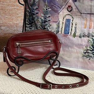 Vintage Coach crossbody bag #M2P-9589